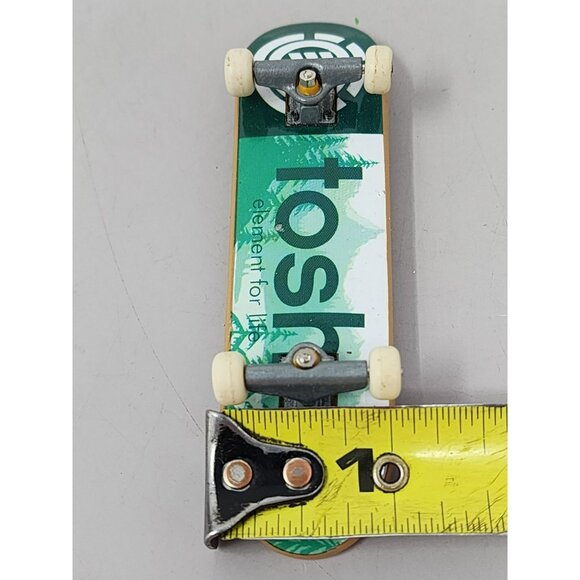 Tech Deck Tosh‎ Mini Fingerboard Skateboard Black Deck With White Wheels - Picture 9 of 9